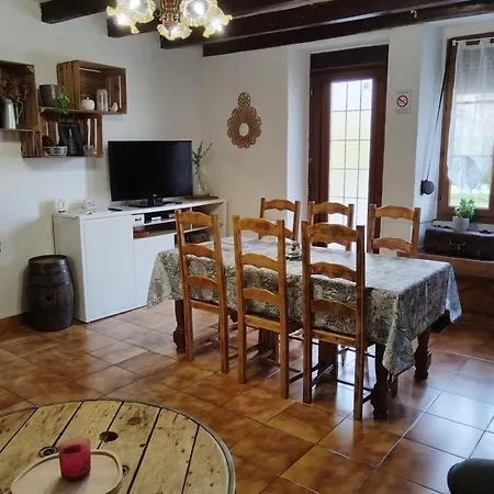 Au Pied Du Vignoble Champenois Nyaraló
