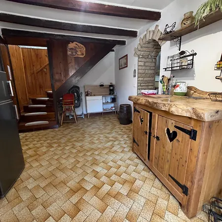 Au Pied Du Vignoble Champenois * Cunfin