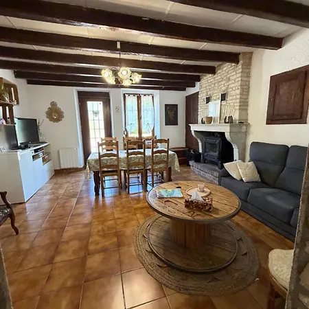 Au Pied Du Vignoble Champenois بيت للعطل *