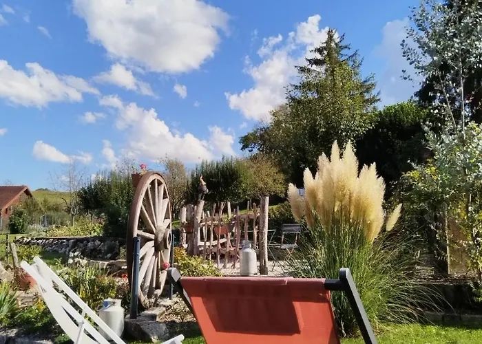 Holiday home Au Pied Du Vignoble Champenois Cunfin